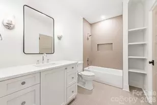 237 N Canterbury Rd, Charlotte, NC 28211 - Photo 31