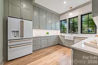 237 N Canterbury Road, Charlotte, NC 28211 - Photo 15