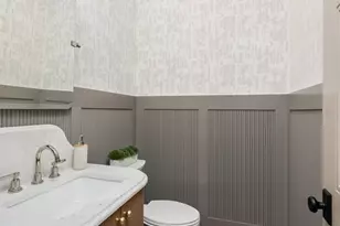 237 N Canterbury Rd, Charlotte, NC 28211 - Photo 25