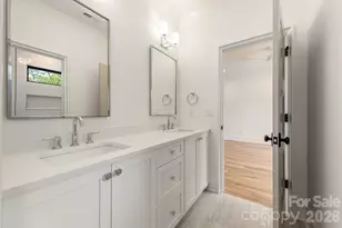 237 N Canterbury Rd, Charlotte, NC 28211 - Photo 33