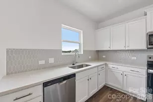 118 Borders St, Statesville, NC 28677 - Photo 11