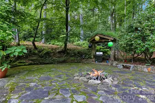 87 Old Chimney Ln, Cedar Mountain, NC 28718 - Photo 17