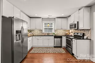2612 Roslyn Ave, Charlotte, NC 28208 - Photo 9