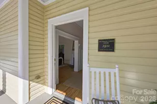 559 N Main St, Davidson, NC 28036 - Photo 5