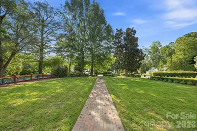 559 N Main Street, Davidson, NC 28036 - Photo 3