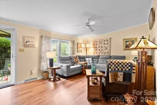 39 Stephanie Ln, Hendersonville, NC 28792 - Photo 9