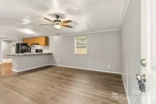 696 Kenwood Ln, Rock Hill, SC 29730 - Photo 5