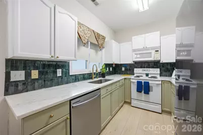 5967 Pisgah Way, Charlotte, NC 28217 - Photo 7