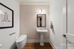 222 S Caldwell St, Charlotte, NC 28202 - Photo 9