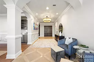 222 S Caldwell St, Charlotte, NC 28202 - Photo 5