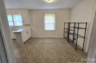 305 Oakland Ave Ave, Morganton, NC 28655 - Photo 17
