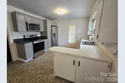 305 Oakland Avenue Avenue, Morganton, NC 28655 - Photo 9