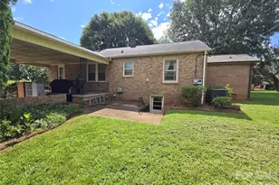 305 Oakland Ave Ave, Morganton, NC 28655 - Photo 5
