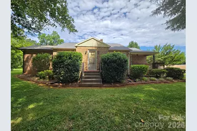 305 Oakland Avenue Avenue, Morganton, NC 28655 - Photo 1