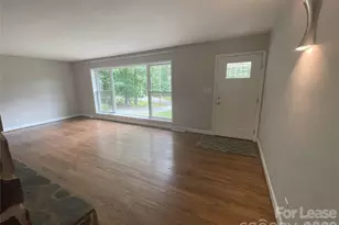 540 Carolyn Ln, Charlotte, NC 28213 - Photo 11