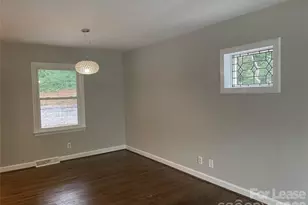 540 Carolyn Ln, Charlotte, NC 28213 - Photo 9