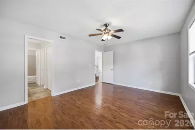 534 Mary Charlotte Drive, Charlotte, NC 28262 - Photo 11