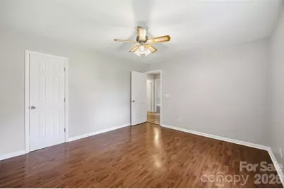 534 Mary Charlotte Drive, Charlotte, NC 28262 - Photo 15