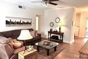 5925 Quail Hollow Rd, Charlotte, NC 28210 - Photo 3