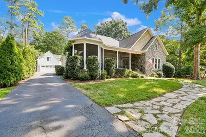 351 Catalina Drive, Mooresville, NC 28117 - Photo 3
