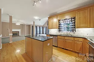 5709 Mallard Grove Rd, Charlotte, NC 28269 - Photo 15