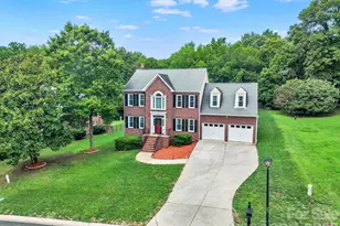 5709 Mallard Grove Rd, Charlotte, NC 28269 - Photo 1