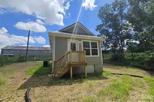 619 Railroad Ave, Troy, NC 27371 - Photo 15