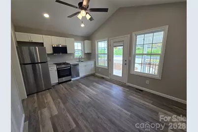 619 Railroad Avenue, Troy, NC 27371 - Photo 5