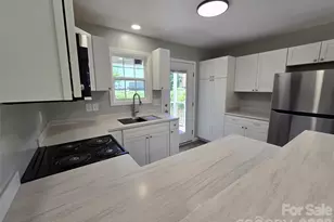 202 W Roswell St, Troy, NC 27371 - Photo 5