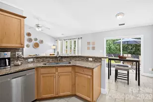 2627 Bridgeville Ln, Charlotte, NC 28262 - Photo 19