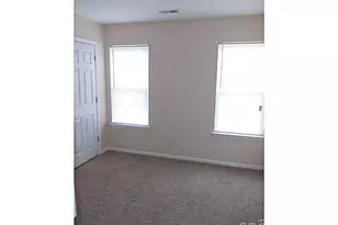 1426 Peach Park Ln, Charlotte, NC 28216 - Photo 9