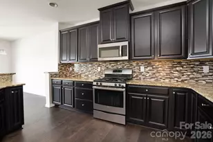 2302 Rachelwood Dr, Charlotte, NC 28273 - Photo 11