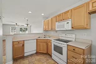 2962 Caldwell Ridge Pkwy, Charlotte, NC 28213 - Photo 3