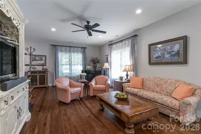 21036 Catawba Avenue, Cornelius, NC 28031 - Photo 9