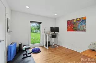 811 Lansdowne Rd, Charlotte, NC 28270 - Photo 31