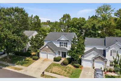 10404 Haddington Drive NW, Charlotte, NC 28269 - Photo 3