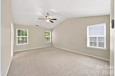 10404 Haddington Drive NW, Charlotte, NC 28269 - Photo 27