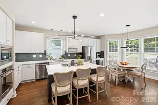 3518 Abbey Hill Ln, Charlotte, NC 28210 - Photo 3