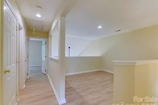 9128 Treyburn Dr, Charlotte, NC 28216 - Photo 11
