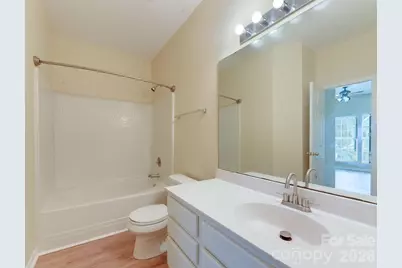 9128 Treyburn Drive, Charlotte, NC 28216 - Photo 9