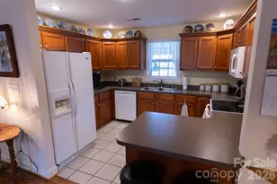 51 Browning Dr, Taylorsville, NC 28681 - Photo 3