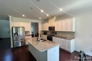 8411 Flint Hill Dr, Charlotte, NC 28273 - Photo 3