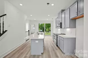 1017 Revival Row, Charlotte, NC 28208 - Photo 7