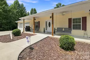 295 Idlewood Dr, Marion, NC 28752 - Photo 3