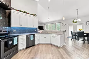 295 Idlewood Dr, Marion, NC 28752 - Photo 9