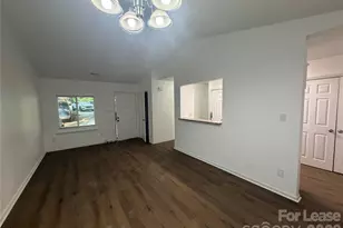 5008 Aberdun Ct, Charlotte, NC 28215 - Photo 5