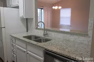 5008 Aberdun Ct, Charlotte, NC 28215 - Photo 15