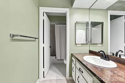 98 Laurelwood Circle W #6, Hendersonville, NC 28791 - Photo 21