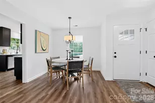 5800 Pennycross Ln, Charlotte, NC 28216 - Photo 7