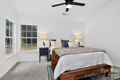 5800 Pennycross Lane, Charlotte, NC 28216 - Photo 23